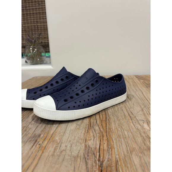 Native Jefferson Blue White Round Toe Classic Slip On Shoe Size 9 - Picture 1 of 5